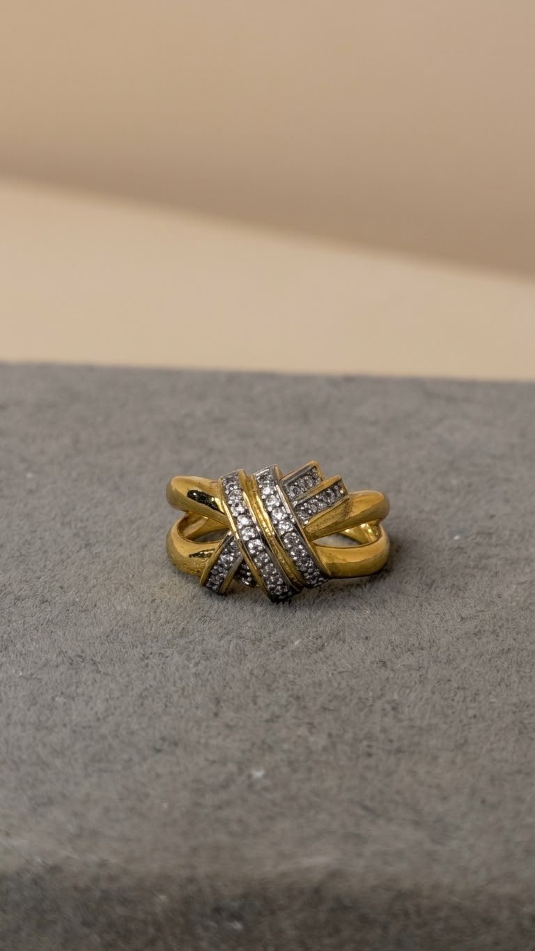 Two-Tone Crossover Knot Ring